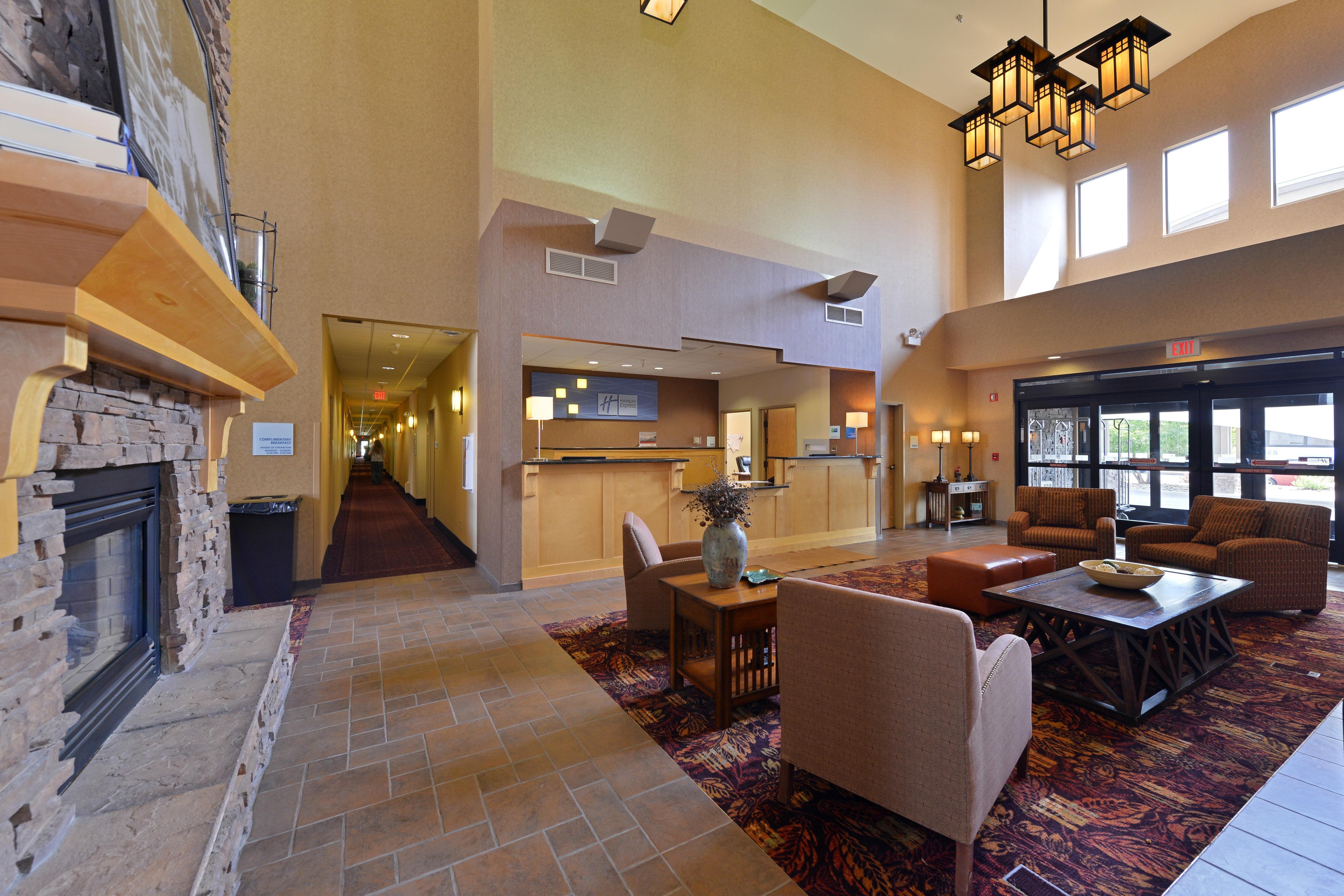 Holiday Inn Express Hotel & Suites Gillette By Ihg Экстерьер фото